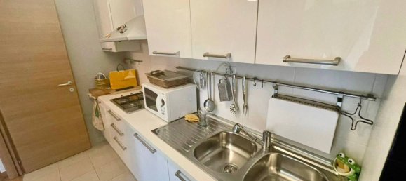 1 bedroom Apartment in Rome, Italy No. 79467 6