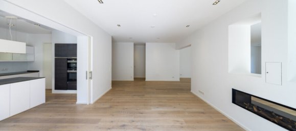 4 bedrooms Villa in Meerbusch, Germany No. 367241 16