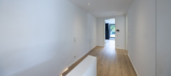 4 bedrooms Villa in Meerbusch, Germany No. 367241 24