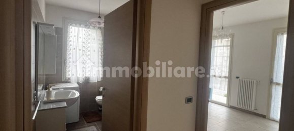 2 bedrooms Apartment in Goito, Italy No. 321551 11