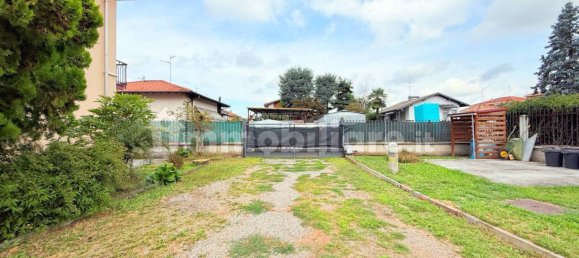 4 Schlafzimmer Villa in Lonate Pozzolo, Italy, Nr. 314929 12