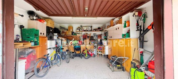 4 Schlafzimmer Villa in Lonate Pozzolo, Italy, Nr. 314929 17