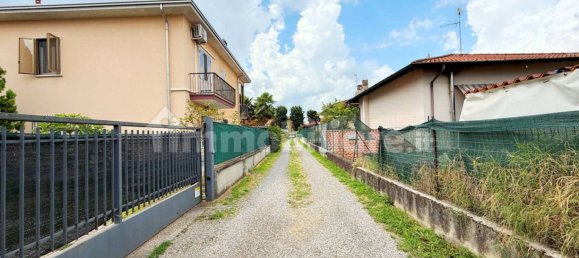 4 Schlafzimmer Villa in Lonate Pozzolo, Italy, Nr. 314929 3