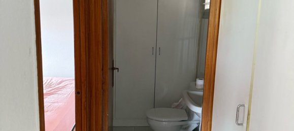 4 bedrooms Apartment in Terrassa, Spain No. 172314 9