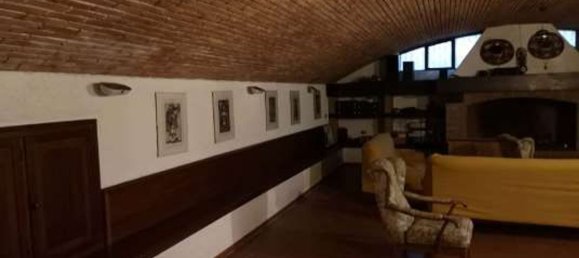 13-salle Appartement à Muggiò, Italy No. 4149 3