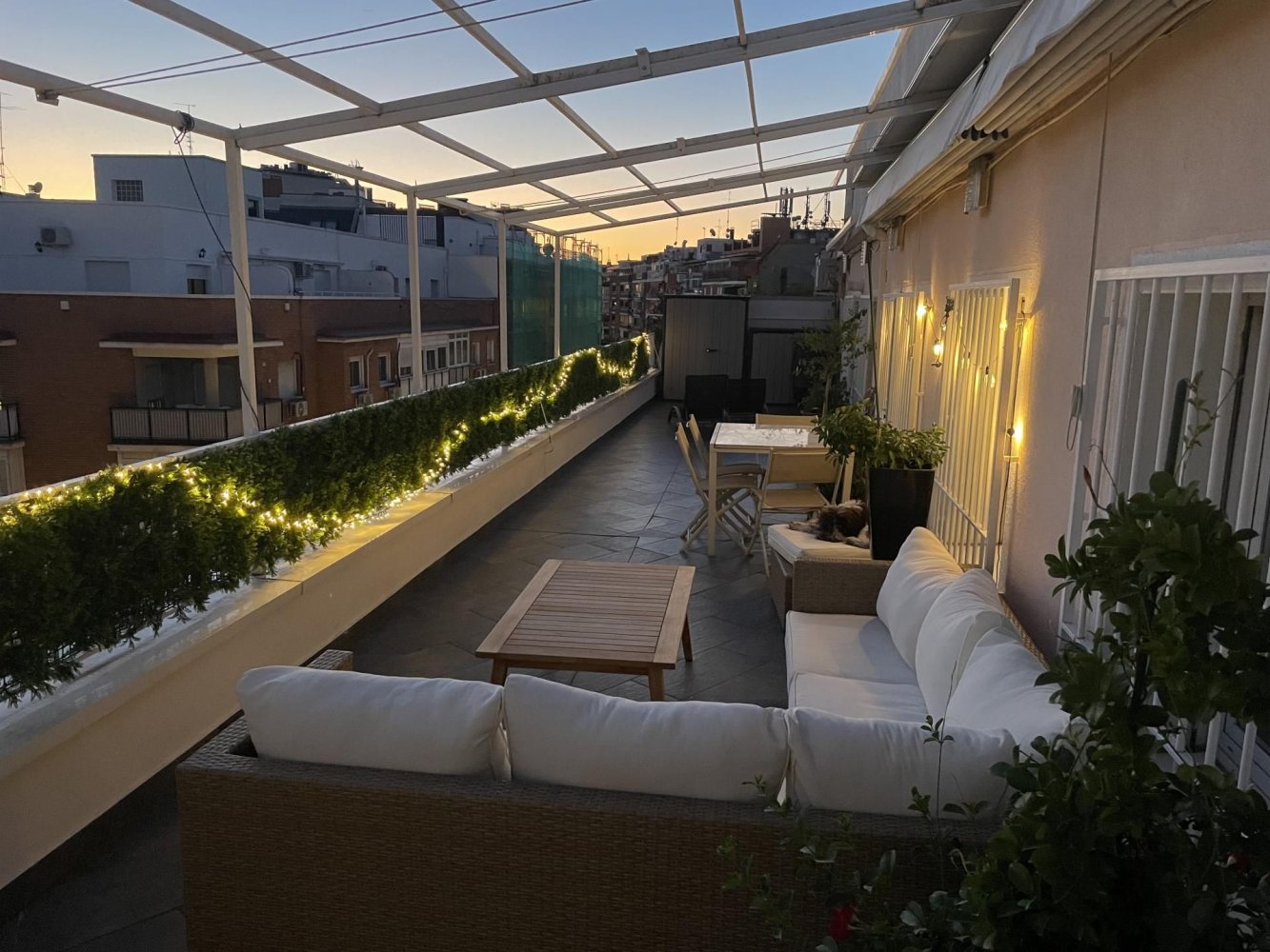 2 غرف نوم بانتهاوس في Madrid, Spain رقم 189442