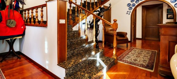 5 bedrooms Villa in Rome, Italy No. 320930 12