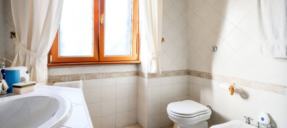 5 bedrooms Villa in Rome, Italy No. 320930 24