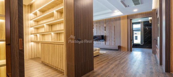 6 bedrooms Cafe / restaurant in Pattaya, Thailand No. 10606 6