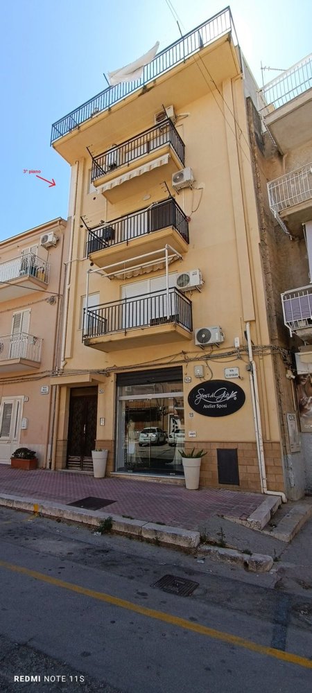 Apartamento de 6 habitaciónes en Campofelice di Roccella, Italy No. 257744