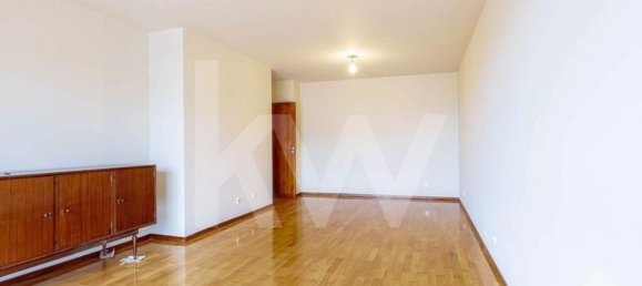 2 bedrooms Apartment in Porto, Portugal No. 47621 2