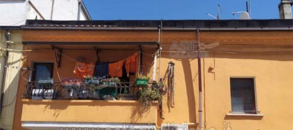 Apartamento de 3 dormitorios en Scafa, Italy No. 380969 3