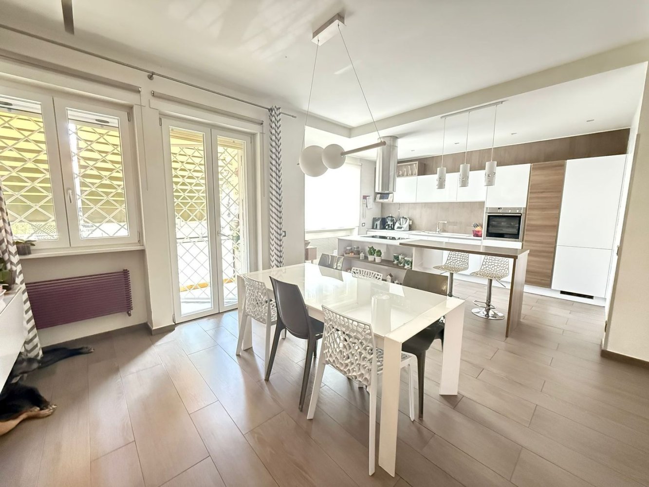 5 bedrooms Apartment in Rome, Italy No. 335207