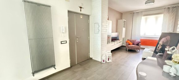 5 bedrooms Apartment in Rome, Italy No. 335207 12