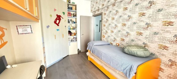 5 bedrooms Apartment in Rome, Italy No. 335207 18