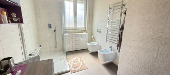 5 bedrooms Apartment in Rome, Italy No. 335207 29