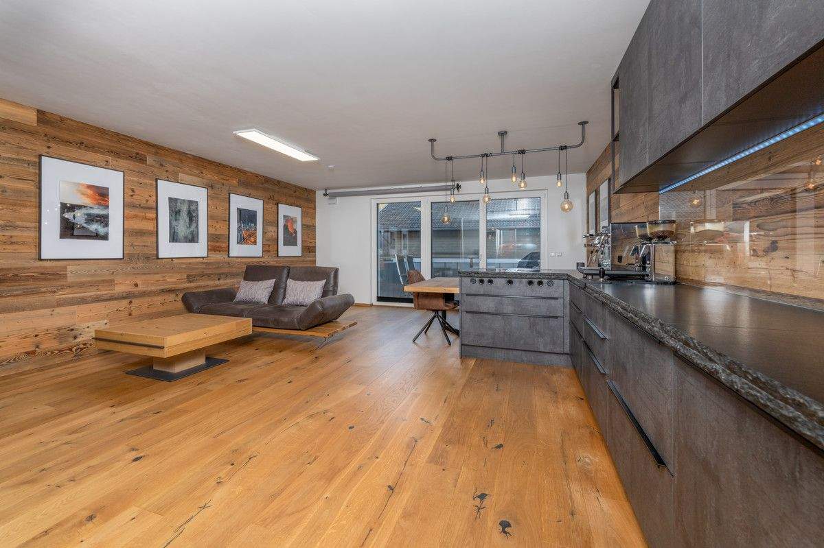 3 rooms Duplex in Bruck an der Grossglocknerstrasse, Austria No. 150125