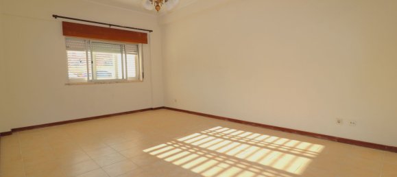 3 bedrooms Apartment in Loures, Portugal No. 95024 4