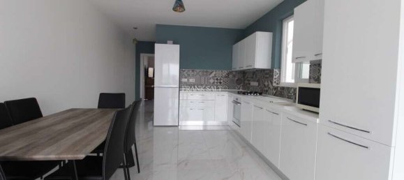 2 chambres Penthouse à Saint Paul's Bay, Malta No. 6969 3