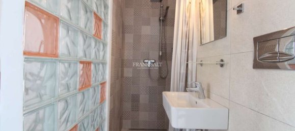 2 chambres Penthouse à Saint Paul's Bay, Malta No. 6969 20