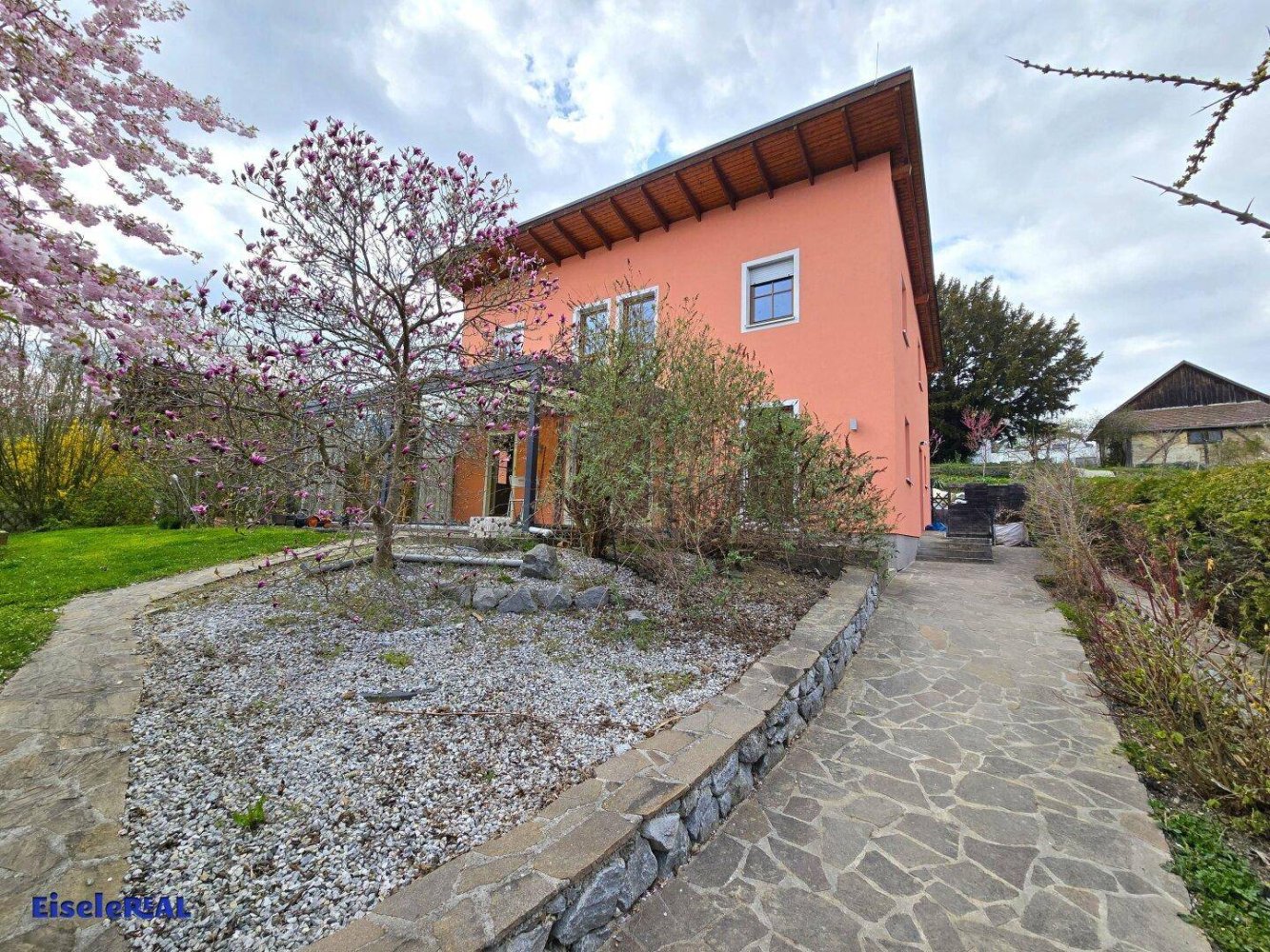 5 rooms House in Tulbing, Austria No. 140178