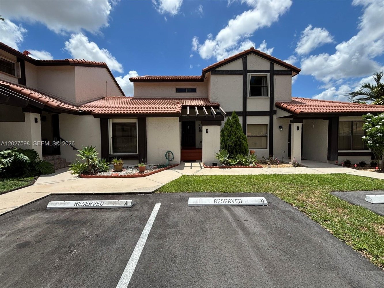 3 dormitorios propiedad comercial en venta en Miami, Miami-Dade, Florida, USA № 615048