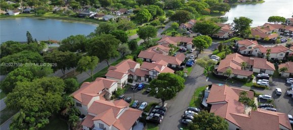 3 dormitorios propiedad comercial en venta en Miami, Miami-Dade, Florida, USA № 615048 18
