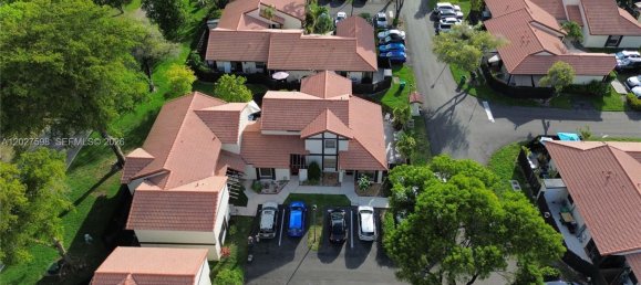 3 dormitorios propiedad comercial en venta en Miami, Miami-Dade, Florida, USA № 615048 16