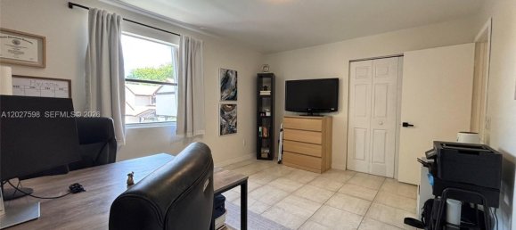 3 dormitorios propiedad comercial en venta en Miami, Miami-Dade, Florida, USA № 615048 22