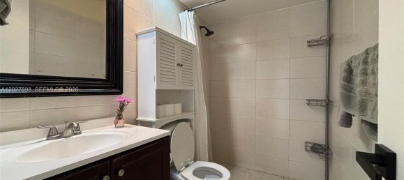 3 dormitorios propiedad comercial en venta en Miami, Miami-Dade, Florida, USA № 615048 27
