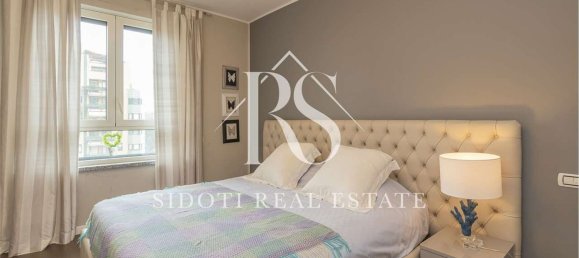 5 rooms Apartment in Pioltello, Italy No. 2572 17