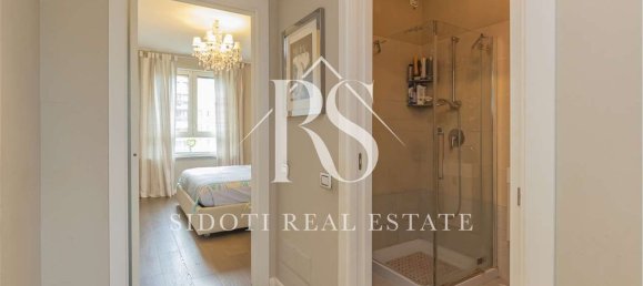 5 rooms Apartment in Pioltello, Italy No. 2572 22