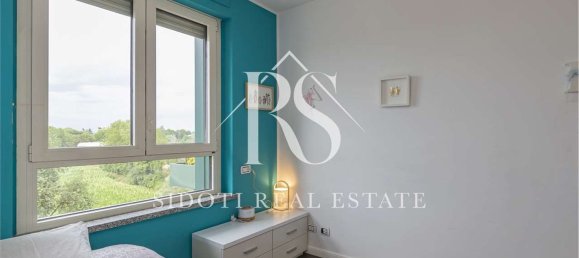 5 rooms Apartment in Pioltello, Italy No. 2572 27