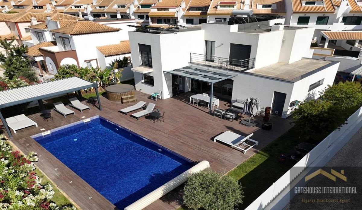 Villa T4 em Albufeira, Portugal N.º 9275