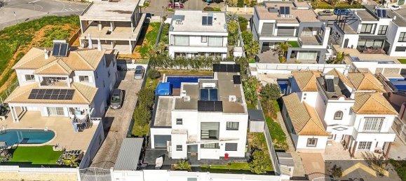 Villa T4 em Albufeira, Portugal N.º 9275 3