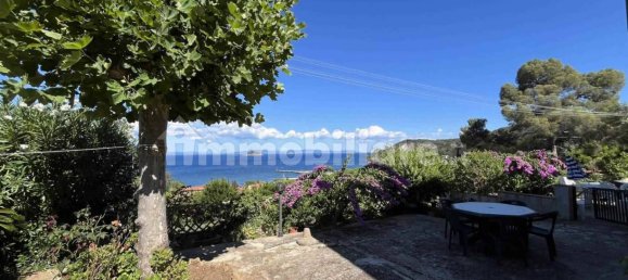 3 bedrooms House in Rio, Italy No. 262039 8