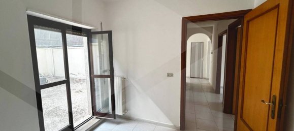 4-salle Appartement à Bitritto, Italy No. 31504 21