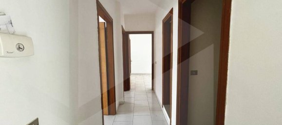 4-salle Appartement à Bitritto, Italy No. 31504 9
