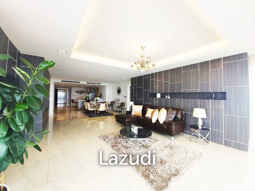4 bedrooms Condo in Bang Lamung, Thailand No. 16045