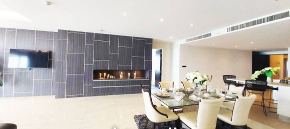 4 bedrooms Condo in Bang Lamung, Thailand No. 16045 2