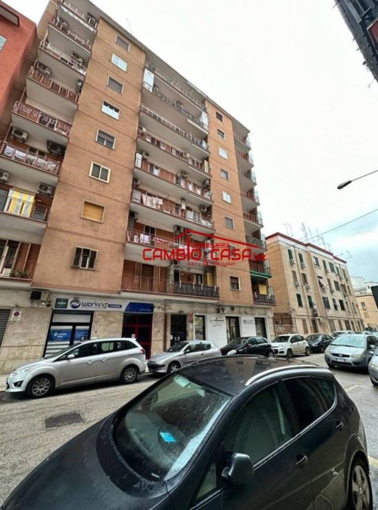 4-Zimmer Wohnung in Taranto, Italy, Nr. 118775