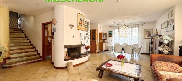 4 chambres Villa à Paderno Dugnano, Italy No. 358855 12