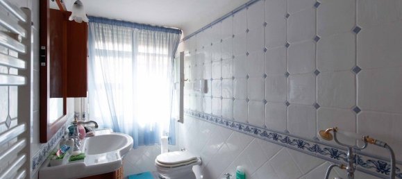 3 Schlafzimmer Villa in Viareggio, Italy, Nr. 73361 11