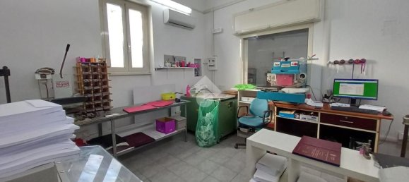 1 bedroom Apartment in Rome, Italy No. 318687 6