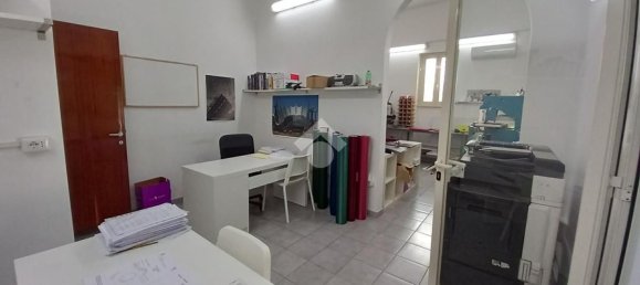 1 bedroom Apartment in Rome, Italy No. 318687 5