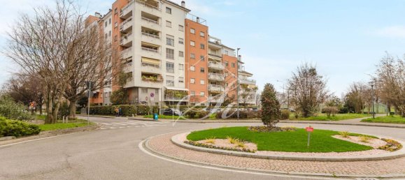 Квартира с 2 спальнями в Милан, Италия № 380446 32