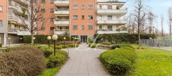 Квартира с 2 спальнями в Милан, Италия № 380446 29