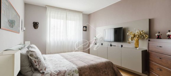 Квартира с 2 спальнями в Милан, Италия № 380446 11