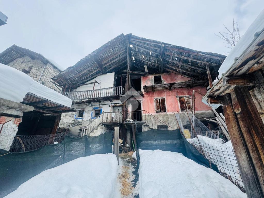 Casa de 3 dormitorios en Saint Rhemy en Bosses, Italy No. 91348