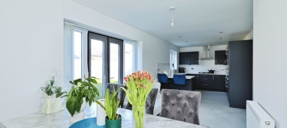  House in Worksop, United Kingdom No. 1958 5